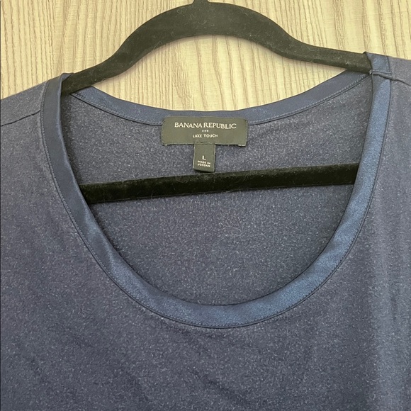Banana Republic Navy Short Sleeve Tee - Picture 3 of 5